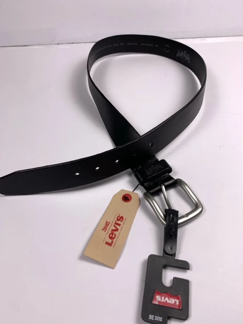 Levi’s 100% Full Grain Bovine Leather Belt Black Size 38 NWT Men’s